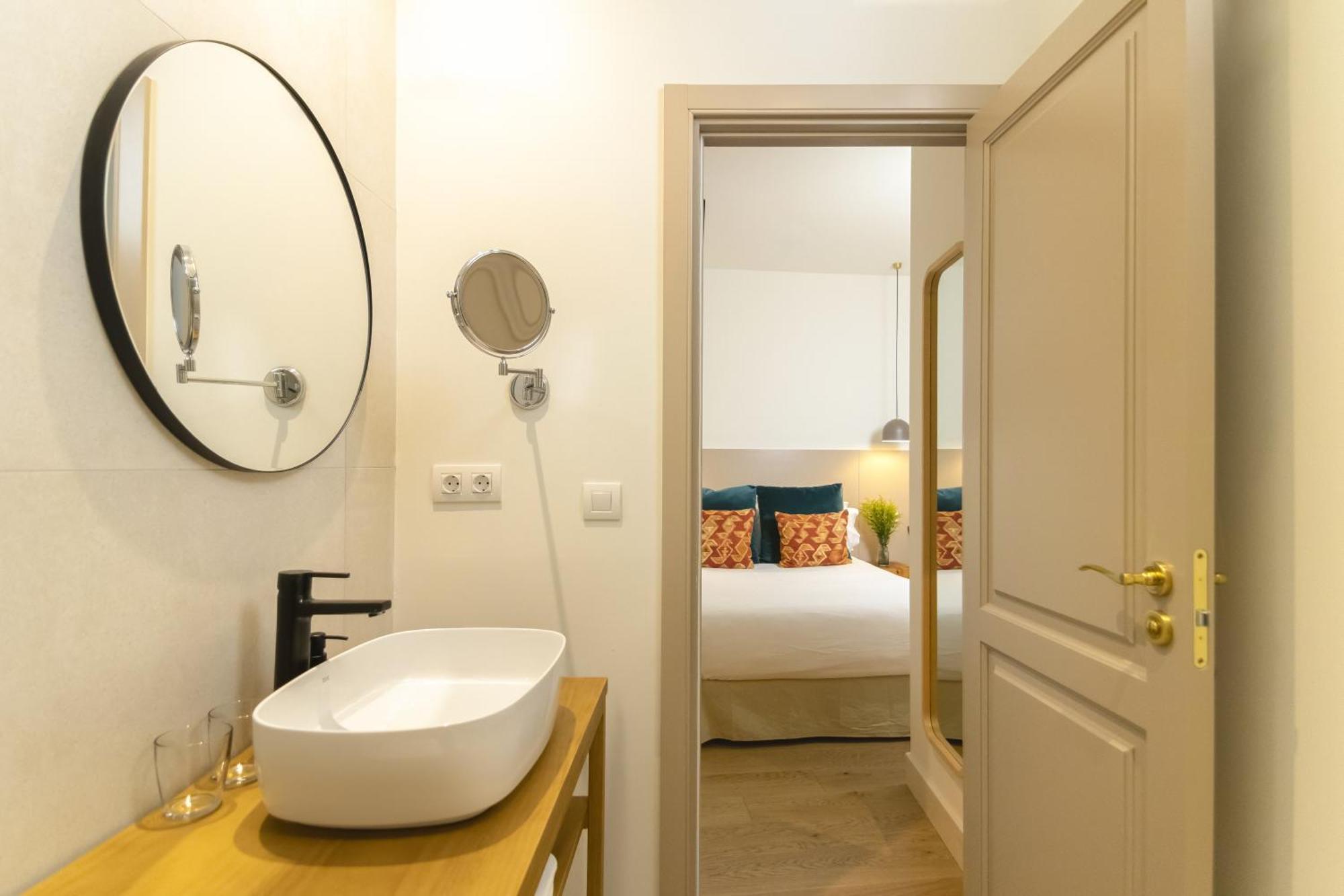 Single Classic Interior Room